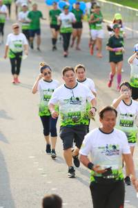 BIB: 752
                            <button type="button" onclick="openModal(3553649)" class="btn btn-primary btn-sm float-right btn-popup" data-toggle="modal" data-target=".modal-high-quality">
                        <i class="fas fa-shopping-cart"></i> Add to Cart
                    </button>
                                            <button type="button" onclick="isThisMe(3553649, true)" class="btn btn-success btn-sm float-right btn-popup btn-isme hidden" data-toggle="tooltip" data-placement="bottom" title="นี่คือรูปของคุณใช่ไหม คลิกที่นี่เพื่อเอาเข้าอัลบั้ม">
                        <i class="fas fa-plus"></i> Add to album
                    </button>
                    <button type="button" onclick="isThisMe(3553649, false)" class="btn btn-warning btn-sm float-right btn-popup btn-isnotme hidden">
                        <i class="fas fa-ban"></i> Remove from album
                    </button>